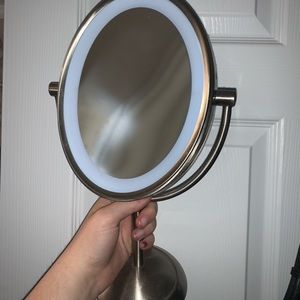 ❤️2 Sided light up mirror